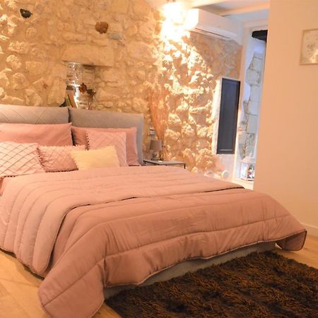 Domu 600 - Suite Mini Appartamento Cagliari Centro Storico Exteriör bild