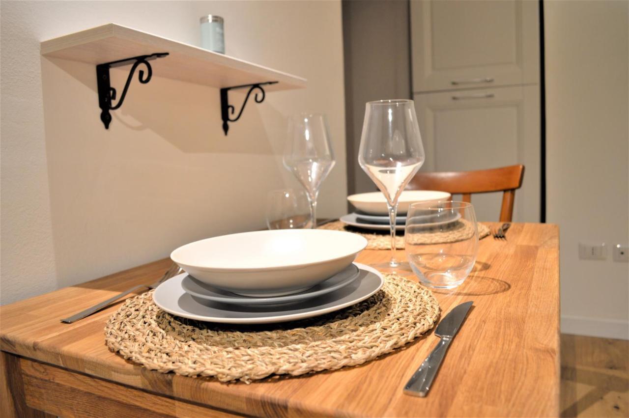 Domu 600 - Suite Mini Appartamento Cagliari Centro Storico Exteriör bild