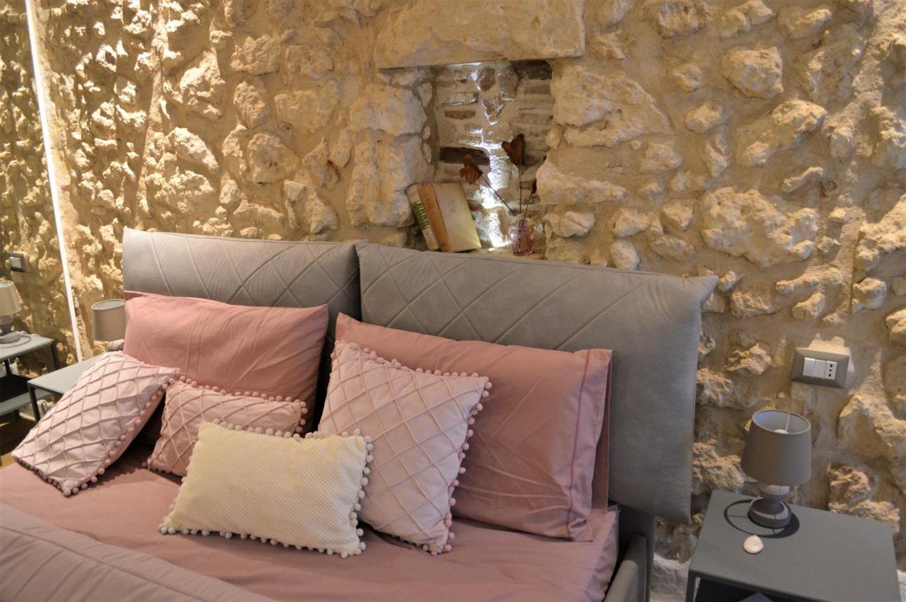 Domu 600 - Suite Mini Appartamento Cagliari Centro Storico Exteriör bild