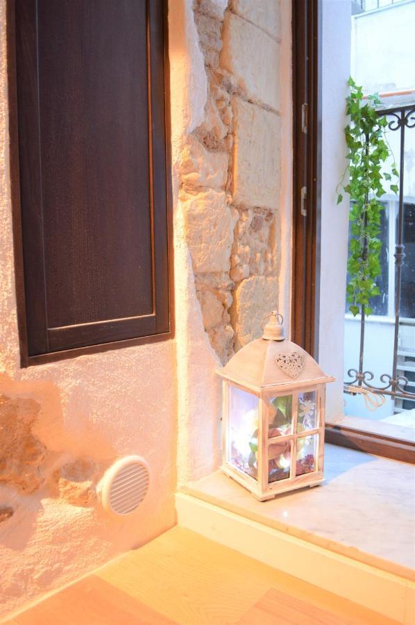 Domu 600 - Suite Mini Appartamento Cagliari Centro Storico Exteriör bild