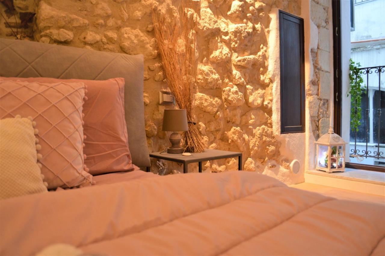 Domu 600 - Suite Mini Appartamento Cagliari Centro Storico Exteriör bild