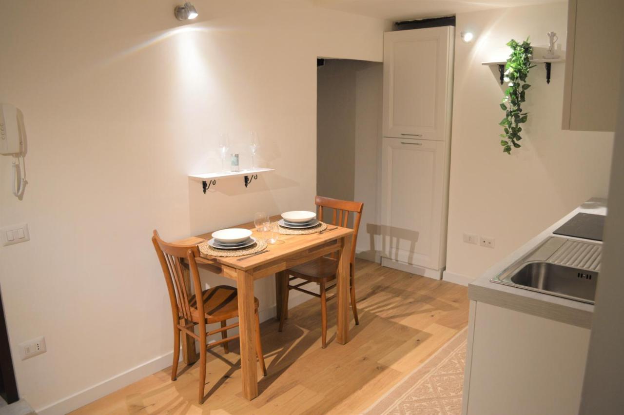 Domu 600 - Suite Mini Appartamento Cagliari Centro Storico Exteriör bild